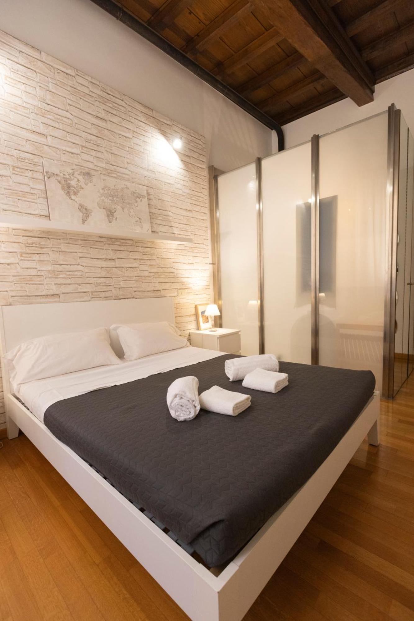 LivinRome Barberini Apt Bagian luar foto